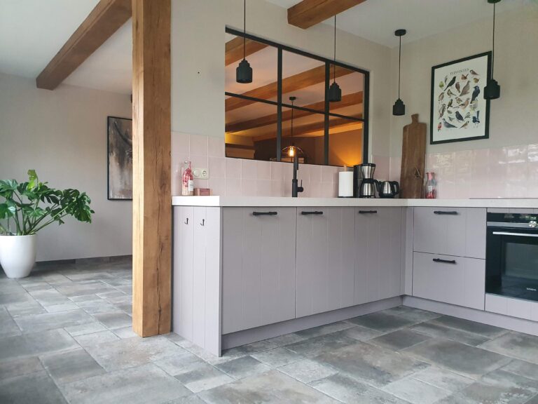 Maatwerk keuken op kleur gespoten